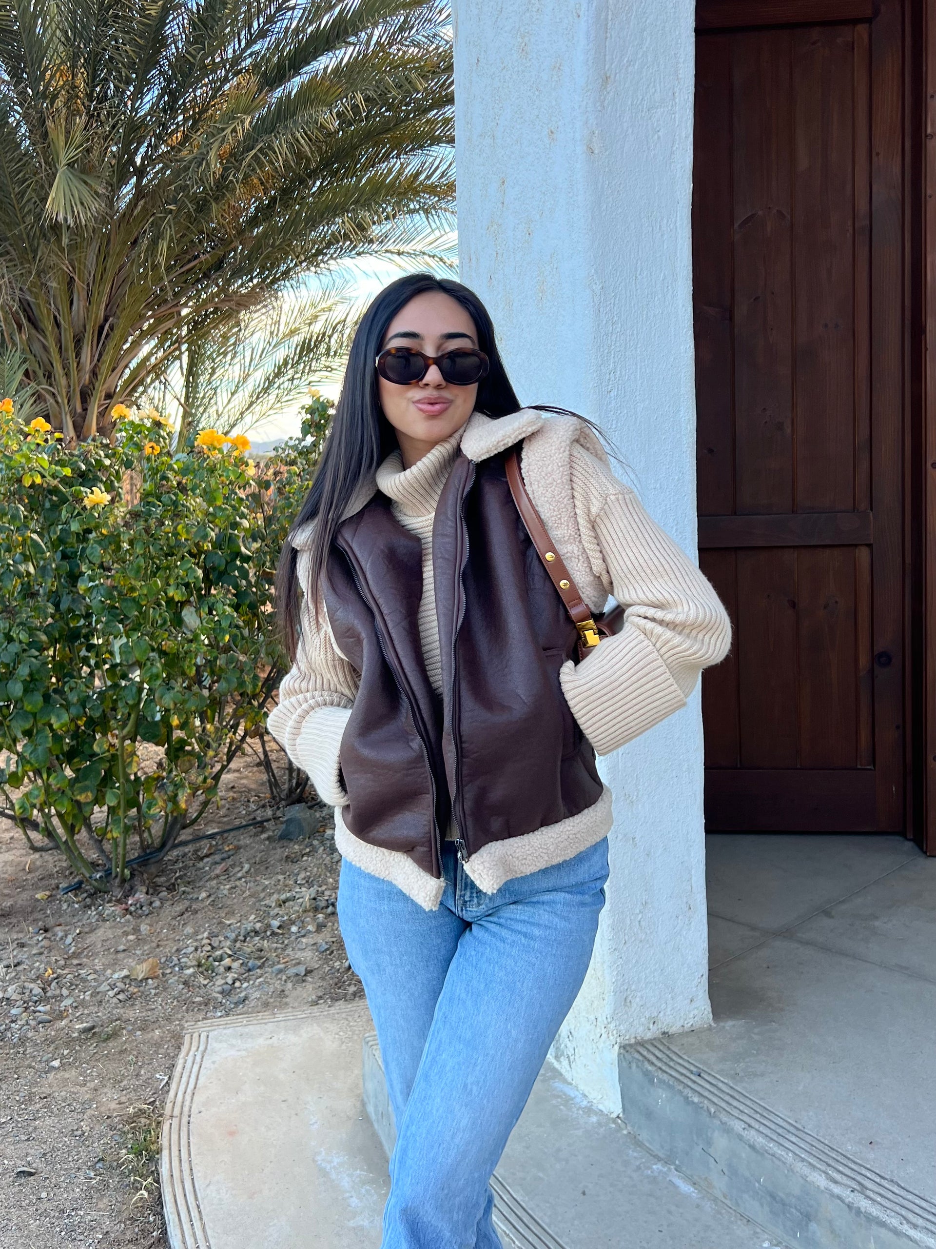 Hot Cocoa Sherpa Vest – Thegmood