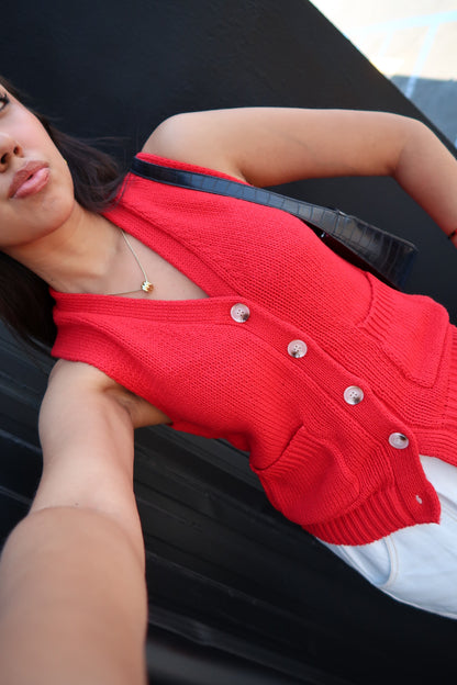 RED KNIT VEST